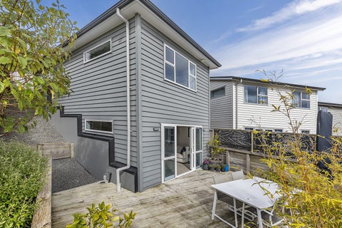 7/20 Glanmire Road, Newlands, Wellington