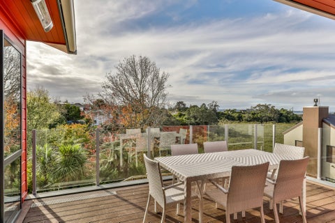 88 Tiroroa Avenue, Te Atatu South, Auckland