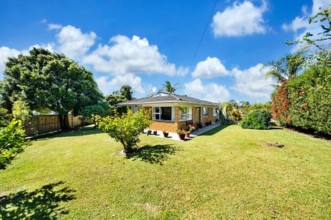 1/2 Wallace Road, Ranui, Auckland