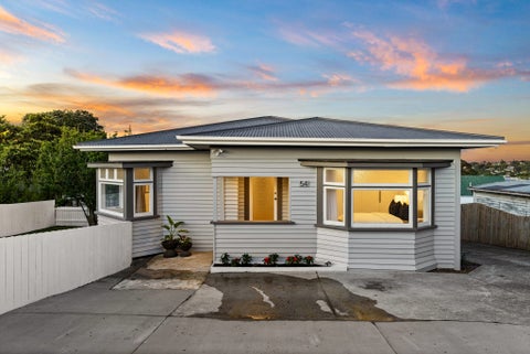 54 New Windsor Road, New Windsor, Auckland