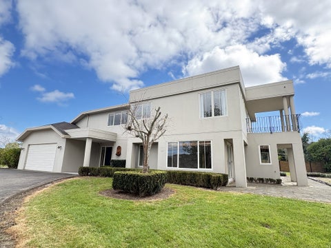 246 State Highway 16, Kumeu