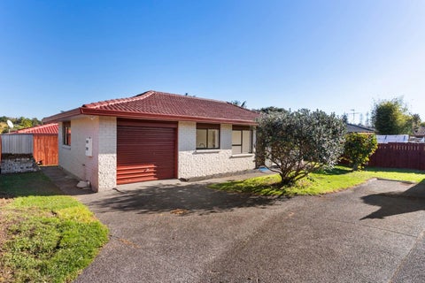 8/4074 Great North Road, Glen Eden, Auckland