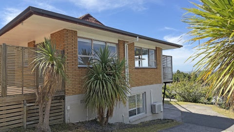52 Chelsea View Drive, Chatswood, Auckland