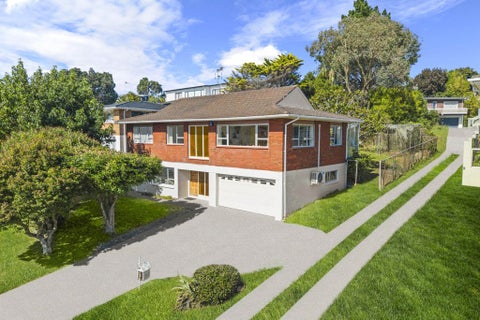 6 Prestige Place, Castor Bay, Auckland