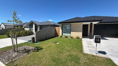 18 Crossley Avenue, Woodend, Woodend