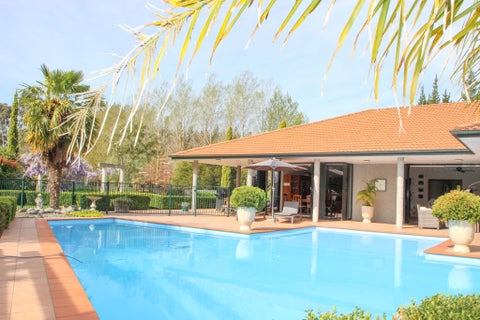 41 Equestrian Lane, Bridge Pa, Hastings