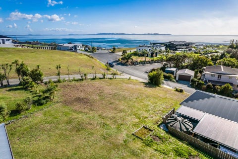 9 Eagles Way, Cable Bay, Cable Bay