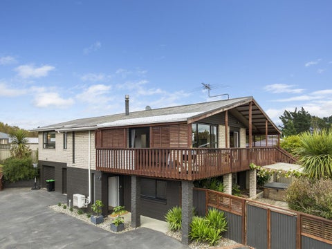 8 Clariton Avenue, Green Island, Dunedin
