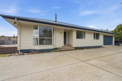 30 Feary Crescent, Takaka