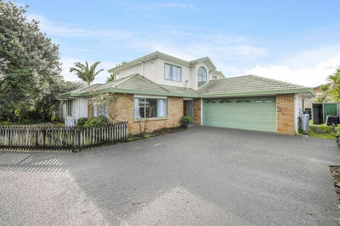 5A Grimshaw Place, Henderson, Auckland