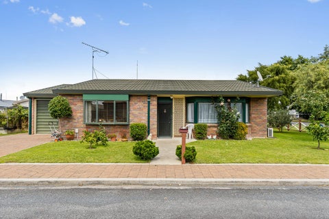 110 Burns Street, Leamington, Cambridge