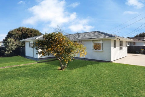 26 Old Wairoa Road, Papakura, Papakura