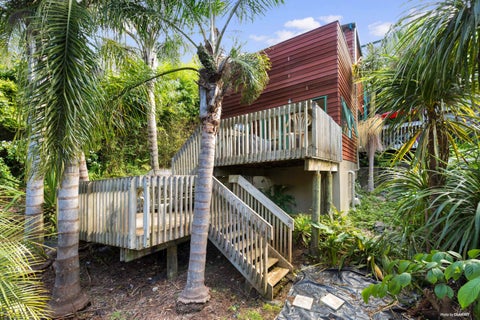 631B Glenfield Road, Totara Vale, Auckland