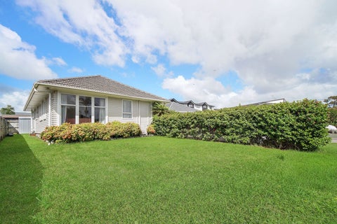 5 Shamrock Lane, Te Atatu Peninsula, Auckland