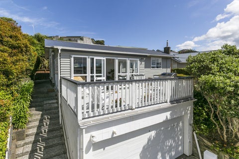 15 Paparangi Crescent, Paparangi, Wellington