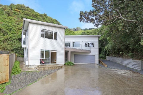 64A Peterhouse Street, Tawa, Wellington