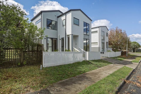 7D Buisson Glade, West Harbour, Auckland