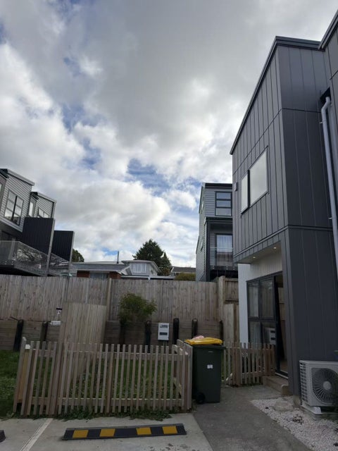 62C Triangle Road, Massey, Auckland
