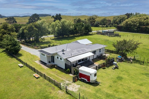 147 Hokio Sand Road, Hokio Beach, Levin