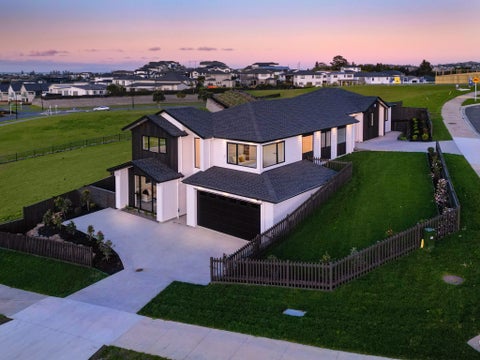 154 Kowhai Road, Orewa, Orewa