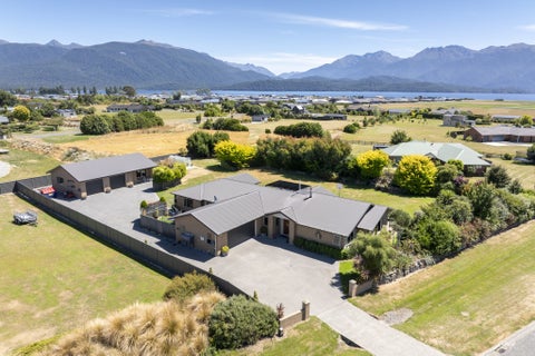 40 Pukutahi Drive, Te Anau, Te Anau