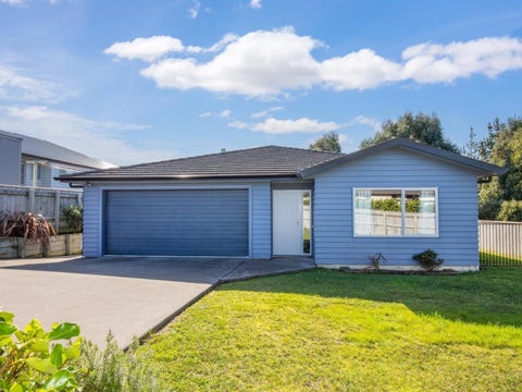 118 Endeavour Drive, Whitby, Porirua