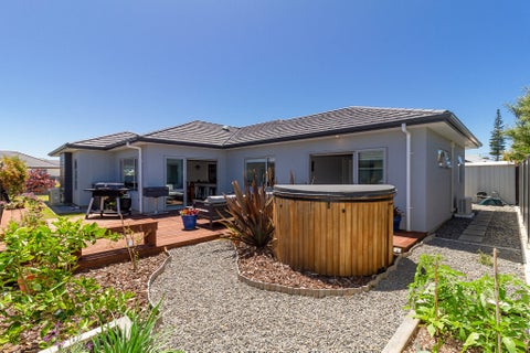6 Aparima Place, Awatoto, Napier