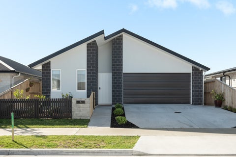 15 Silver Fern Lane, Papamoa