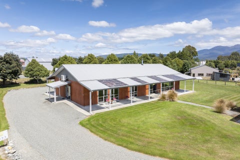 22 Paton Place, TE ANAU, Te Anau