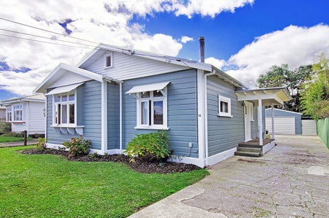 18 Cambridge Terrace, Masterton