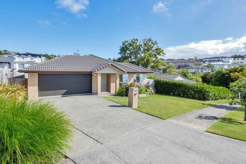 33 Hornbill Drive, Fairview Heights, Auckland