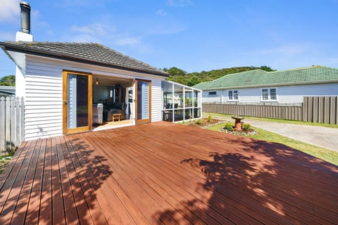 102 Wellington Road, Wainuiomata, Lower Hutt