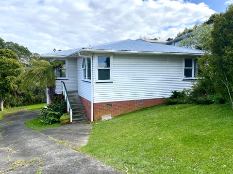 5 Sycamore Drive, Sunnynook, Auckland