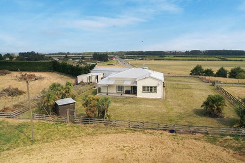 879 Timaru-Pareora Highway, Pareora, Pareora