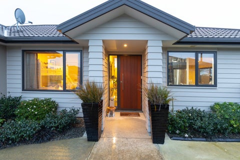 4 Angelina Way, Kelvin Grove, Palmerston North