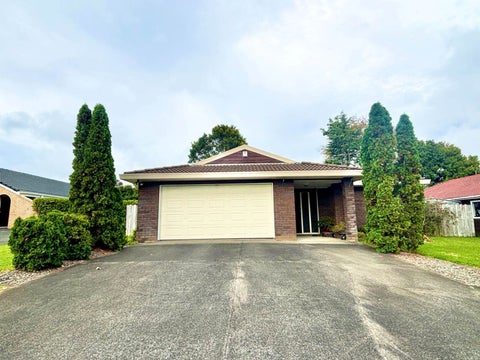 8 West Fairway, Golflands, Auckland