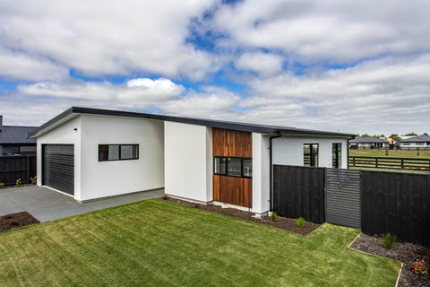 6 Farmview Lane, Lincoln, Lincoln