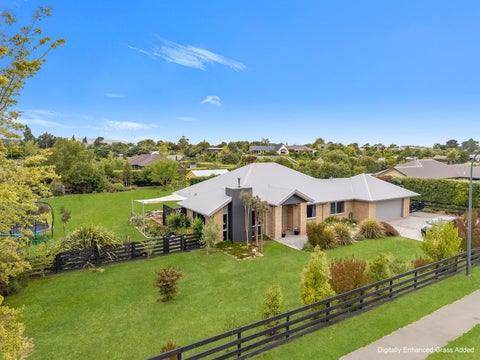 9 Riverside Way, Amberley, Amberley