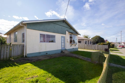 42 Nen Street, Oamaru