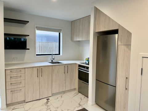 8/22 Yeovil Road, Te Atatū Peninsula, Auckland