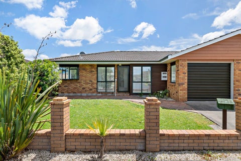 1/57 Weiti Road, Orewa, Orewa