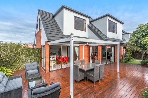 1/4 Parkwood Place, Parklands, Christchurch