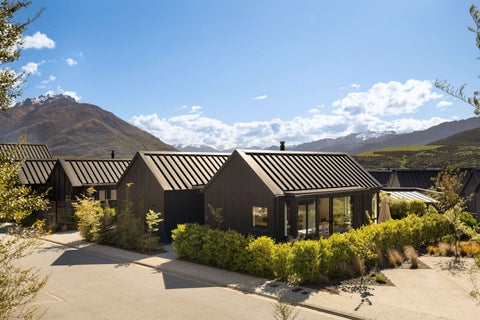 4 McKenzies Shute, Jacks Point, Queenstown