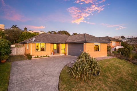 14 Oratia Drive, Glen Eden, Auckland