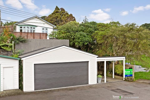 116 Creswick Terrace, Northland, Wellington