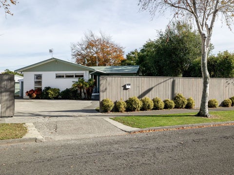 107 Ruamahanga Crescent, Terrace End, Palmerston North