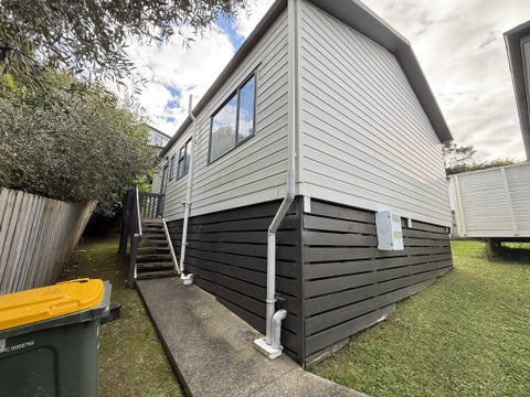 8 Kupari Place, Totara Vale, Auckland