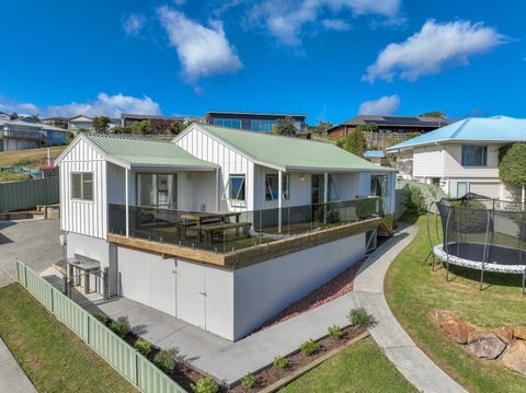2 Torsby Road, Coopers Beach, Coopers Beach