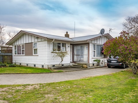 140 Portsmouth Road, Flaxmere, Hastings