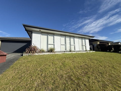 32 Key West Drive, One Tree Point